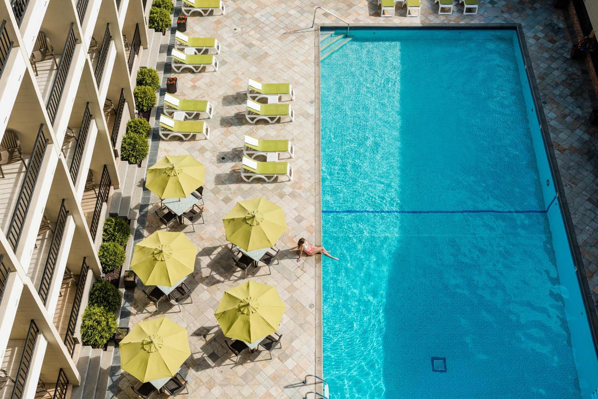 Coast Capri Hotel Келоуна Экстерьер фото