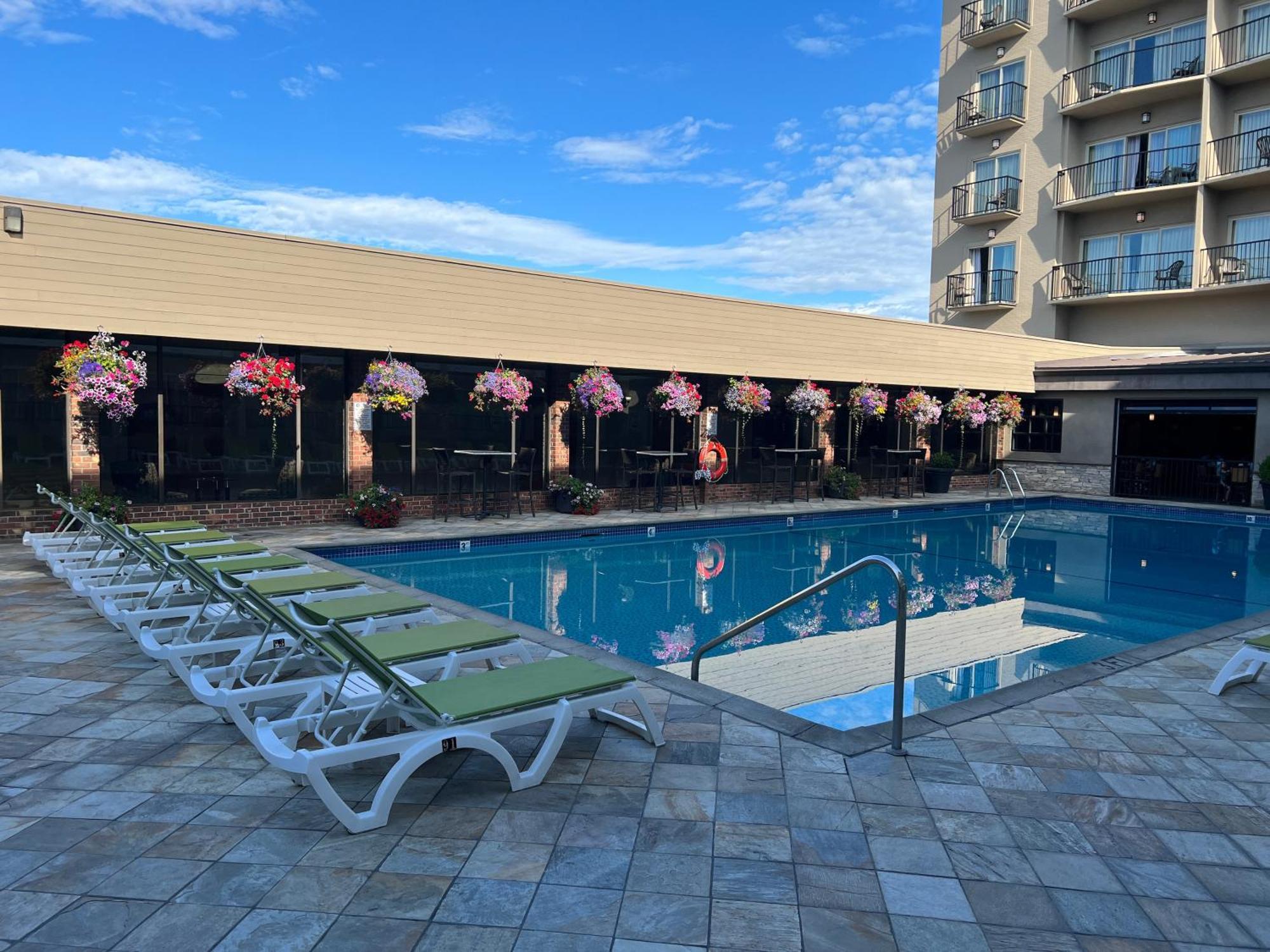 Coast Capri Hotel Келоуна Экстерьер фото